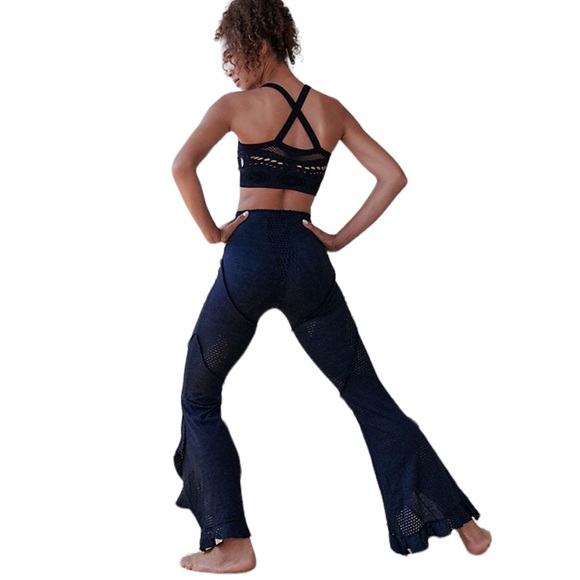 NWOT Free People Movement Now You See Me Flares - Picture 4 of 5